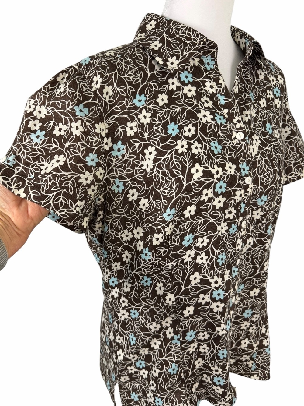 Kim Rogers Brown Linen blue& white Floral Button-Up Shirt Size M Casual chic - Picture 9 of 11